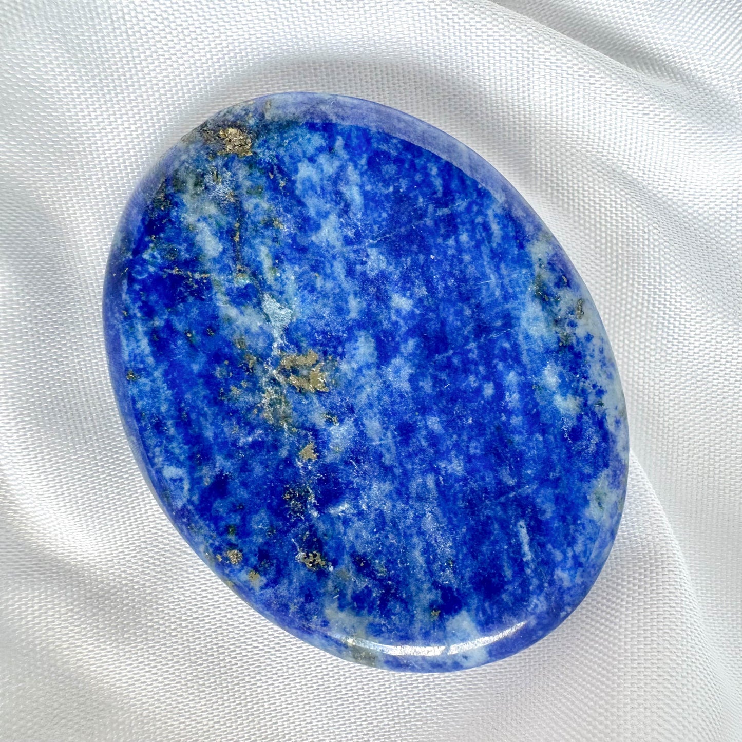 Lapis Lazuli is a powerful stone known for its ability to enhance intellectual ability and stimulate wisdom.