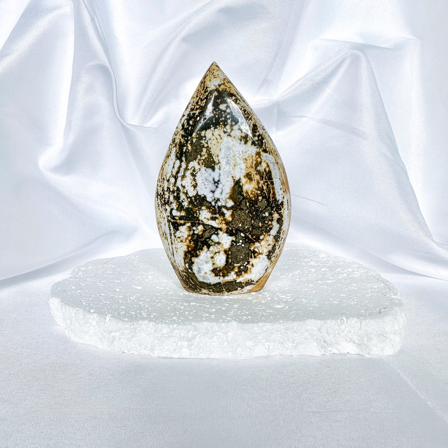 healing crystal gifts for her - OceanJasper-Flame-Crystal Qi-2