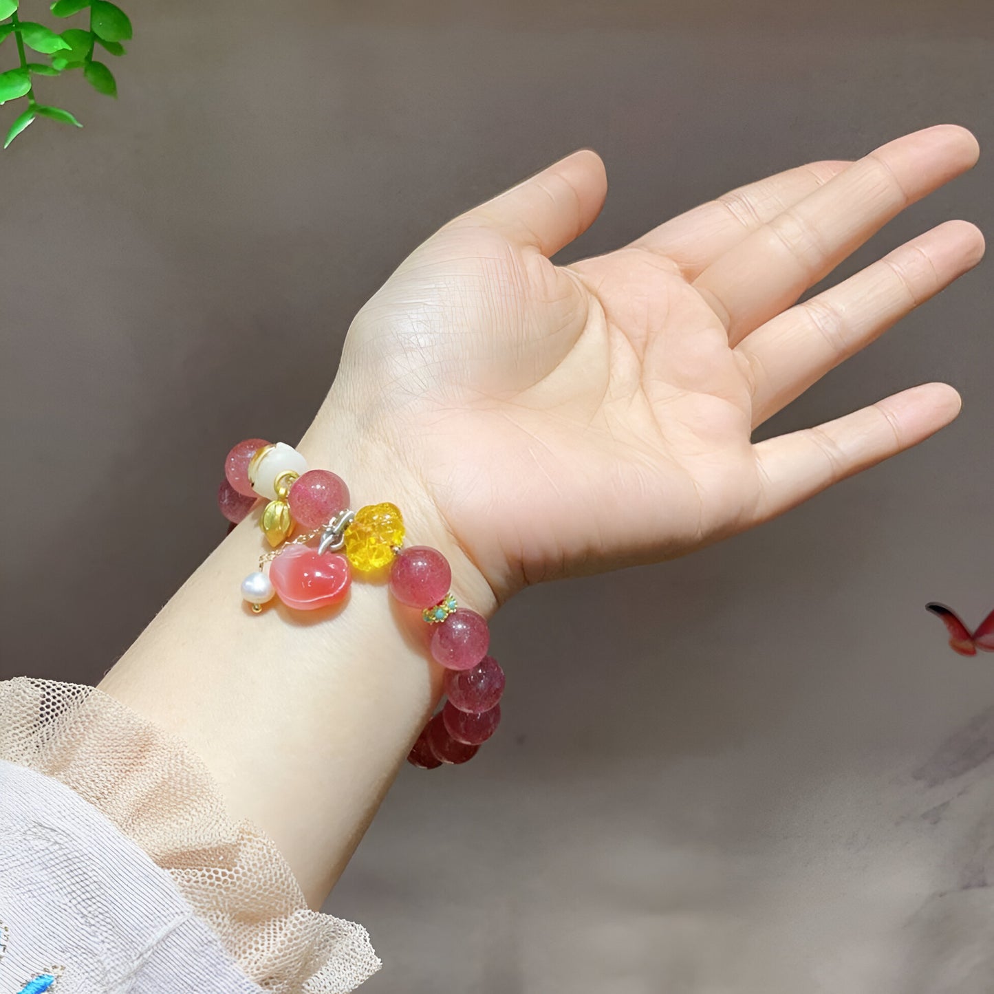 Strawberry Quartz Bracelet, a beautiful accessory crafted with the gentle and loving energy of strawberry quartz. This bracelet is a symbol of love, harmony, and emotional healing, designed to uplift your spirit and nurture your heart.