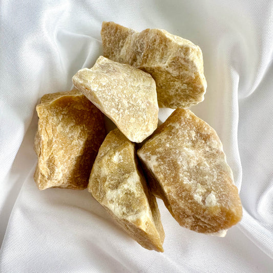 Yellow Aventurine is known for its ability to enhance creativity, optimism, and self-confidence.