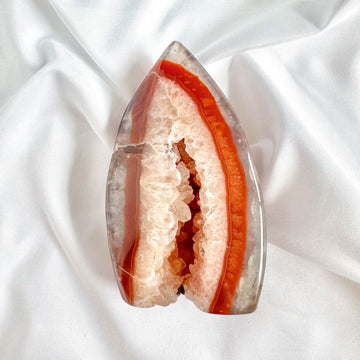 Red Agate - Meaning, Healing Properties & Benefits – Crystal Qi